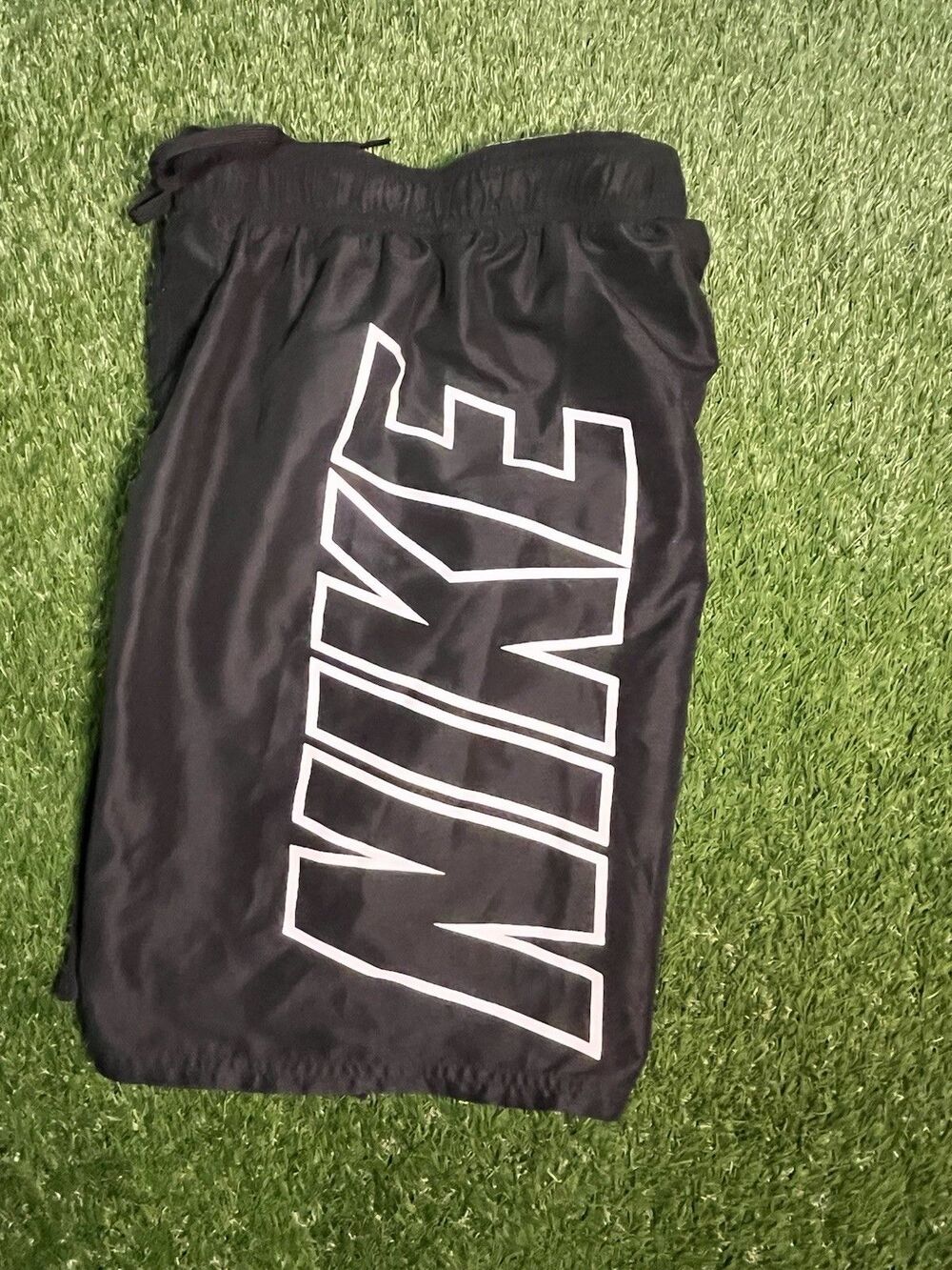 Black Nike Men’s Medium Swim Trunks Y2K
